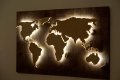 Дървена и светеща карта на света, снимка 1 - Декорация за дома - 20375196
