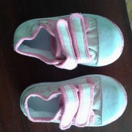 Пантофки, снимка 2 - Бебешки обувки - 11074809