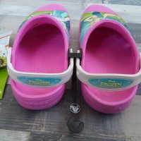 Нови! Crocs Frozen / Крокс Замръзналото кралство / Елза и Ана, снимка 2 - Детски сандали и чехли - 25408162