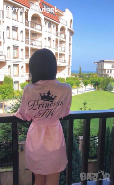 сатенен халат с надпис по ваш избор, снимка 1