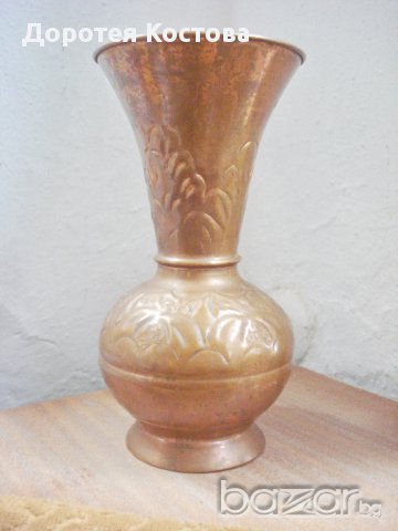 Стара медна ваза, снимка 4 - Антикварни и старинни предмети - 8753569