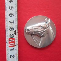 Рядък бронзов  медал монета кон, снимка 1 - Колекции - 25482326