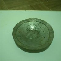 Медна чинийка , снимка 1 - Антикварни и старинни предмети - 24306644