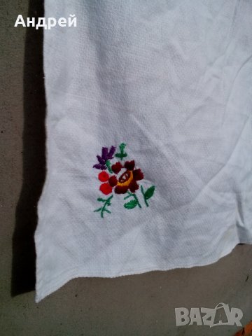 Старо бродирано перде, снимка 4 - Антикварни и старинни предмети - 23856237