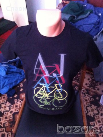 Продавам оригинална тениска Армани