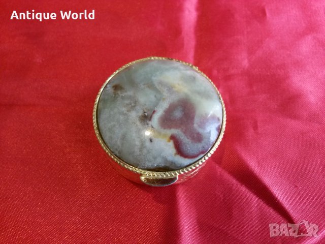 Красива Кутийка за ЕМФИЕ ,хапчета с ОНИКС, снимка 2 - Антикварни и старинни предмети - 25105533