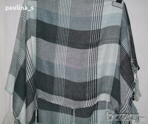 Кариран памучен шал с пискюли / за всички сезони!, снимка 4 - Шалове - 14477598