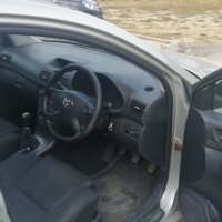 на части Тойота Авенсис / Toyota Avensis 2.0 D-4D, снимка 5 - Автомобили и джипове - 23055253