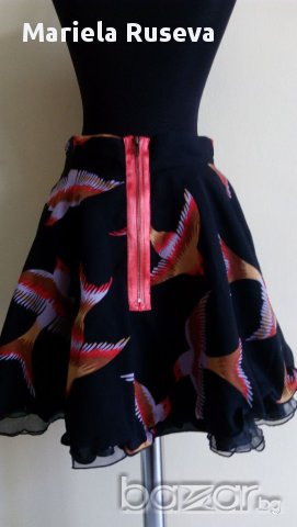 Дамска пола, снимка 2 - Поли - 18366296