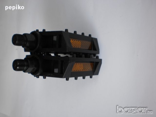 Продавам колела внос от Германия  пластмасови педали за велосипед, снимка 10 - Части за велосипеди - 14500969