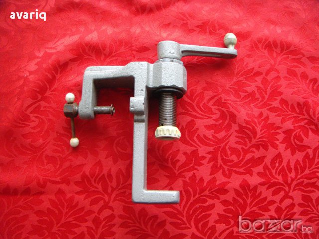 Тапопробивач, гумена тапа