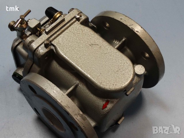 предпазно газово реле Бухголц VEB BF 50/10 8 PTB 250-76 monitoring relay for tap changer, снимка 6 - Резервни части за машини - 23981663