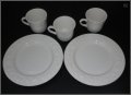 Лот: бели порцеланови чаши+бели порцеланови чинии,релефно инкрустирани
