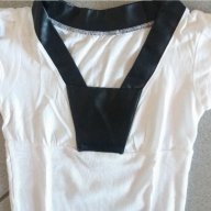 Дамски блузи рипс бяла рипс с кожа, снимка 1 - Тениски - 16286361