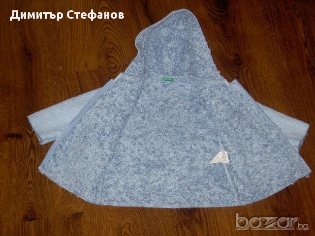 Benetton  кожухче.като ново без следи от употреба, снимка 2 - Бебешки якета и елеци - 16609689