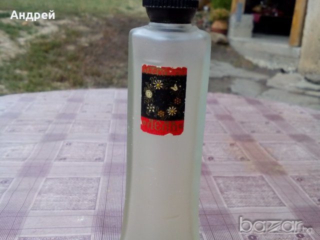 Шише от одеколон ЛЕЛЬ, снимка 2 - Антикварни и старинни предмети - 19396745