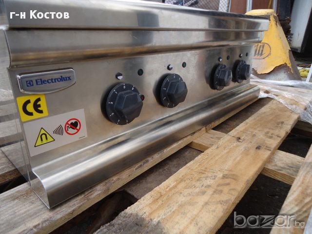 1.Професионален Индукционен настолен котлон ЧЕТЕРИ плочИ 3.5 KW/230V Electrolux производител Германи, снимка 4 - Обзавеждане на кухня - 12857586