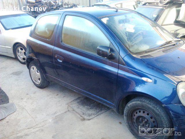 тойота ярис 2002 на части 1000 кубика, снимка 2 - Автомобили и джипове - 13223714
