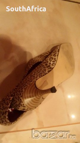 Леопардови обувки, снимка 2 - Дамски обувки на ток - 20952182
