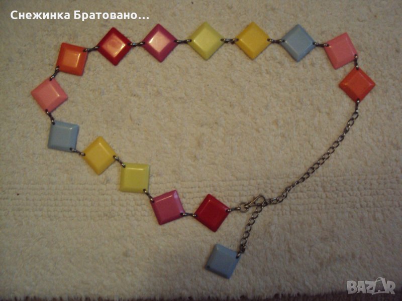 Интересен колан на цветни кубчета, снимка 1