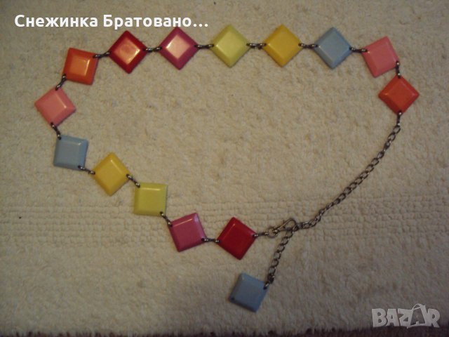 Интересен колан на цветни кубчета, снимка 1