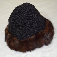 Дамска зимна кожена шапка, снимка 3 - Шапки - 19758831