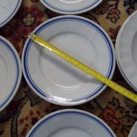 10бр Порцеланови чинии, диаметър 21-22 см, снимка 3 - Кухненски принадлежности - 22507373