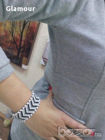 Гривна от мъниста, снимка 2 - Гривни - 12426743