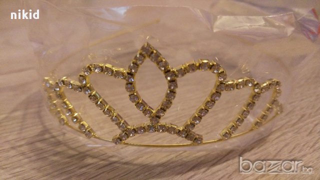 фина златиста сребриста корона венец диадема с камъчета  тиара дамска детска , снимка 3 - Шноли, диадеми, ленти - 17297148