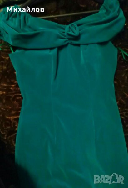 Официална  зелена рокля от кадифе, снимка 1
