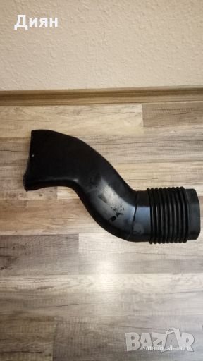 Всмукателна тръба за въздух  bmw e36 318тдс, снимка 1