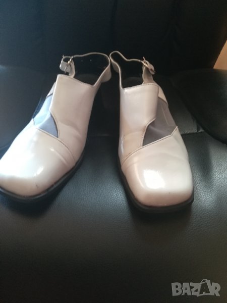  намаление!бели нови обувки лак и мрежа, снимка 1