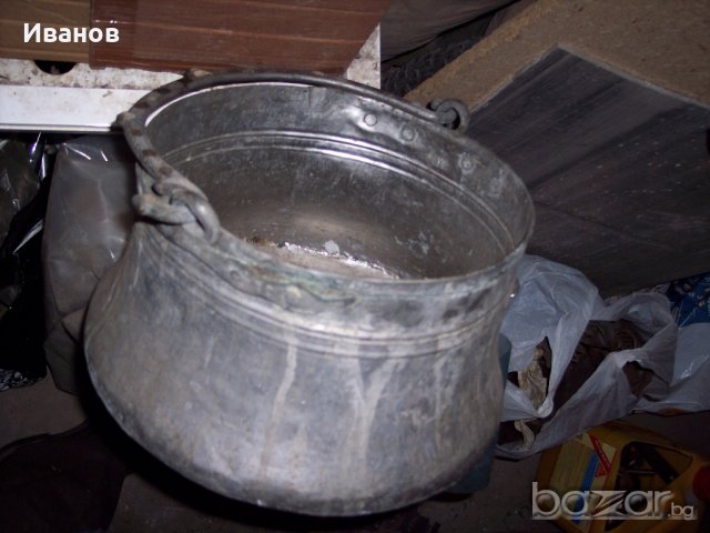 Стан, котли, ракли, сечива и други етнографски пособия продавам