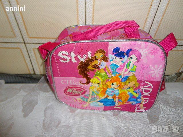 продавам детски куфар  уйнкс