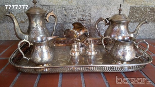 Старинен дълбоко посребрен сервиз