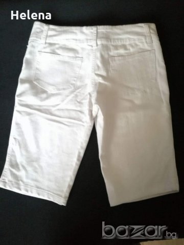 Дамски бели бермуди, снимка 2 - Къси панталони и бермуди - 21411217