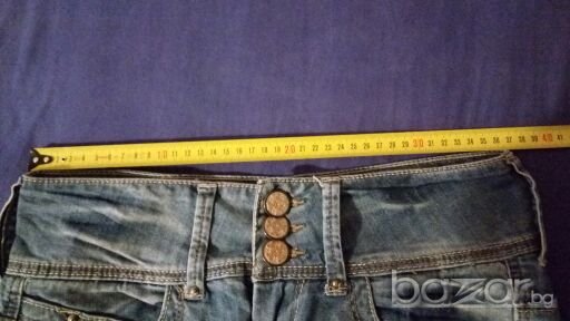 Bershka дамски дънки - S размер, снимка 4 - Дънки - 20236752