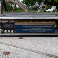 Старо радио,радиоприемник VEF Spidola, снимка 5 - Антикварни и старинни предмети - 26088242
