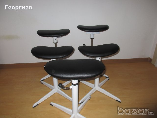 Стол /стойка/ за педикюр 