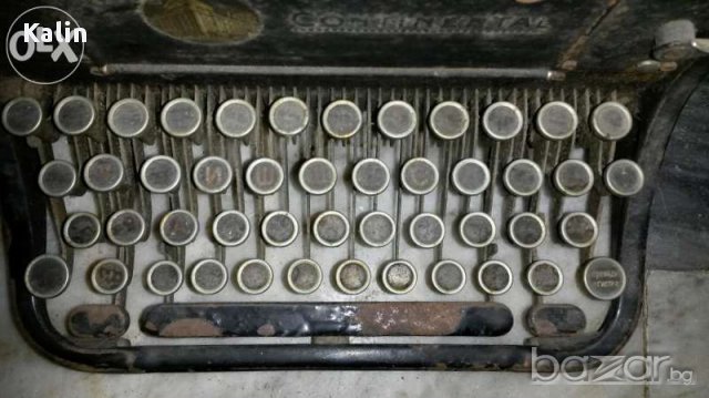 Уникално запазена пишеща машина на Кирилица Continental , снимка 2 - Копирни услуги - 11917082