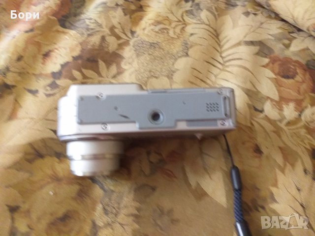 Фотоапарат SONY DSC-P9, снимка 3 - Фотоапарати - 26105529