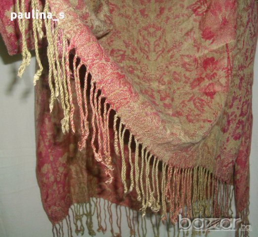 Огромен памучен шал с ресни в охра и малина, снимка 1 - Шалове - 13324017