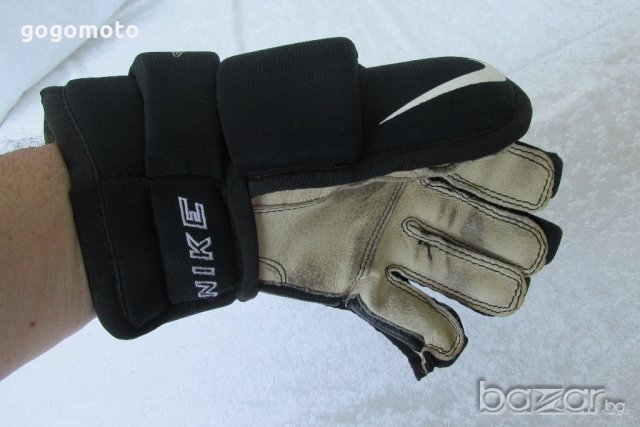 Nike original Ignite 4 Ice Hockey Gloves, GOGOMOTO.BAZAR.BG®,ТРОФЕЙНА РЪКАВИЦА ЗА ХОКЕЙ НА ЛЕД, снимка 16 - Зимни спортове - 18624824