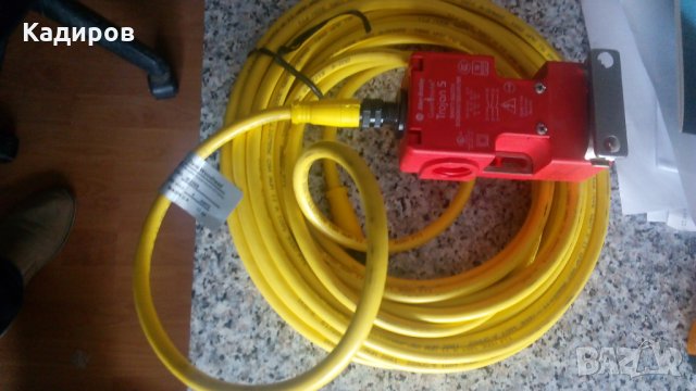 релета за контрол на достъп