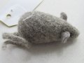 Мишка -екологично чиста играчка от филц,ръчна изработка,нова, снимка 1
