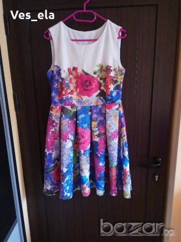 Цветна модерна рокля Л-ХЛ размер, снимка 1 - Рокли - 18595118