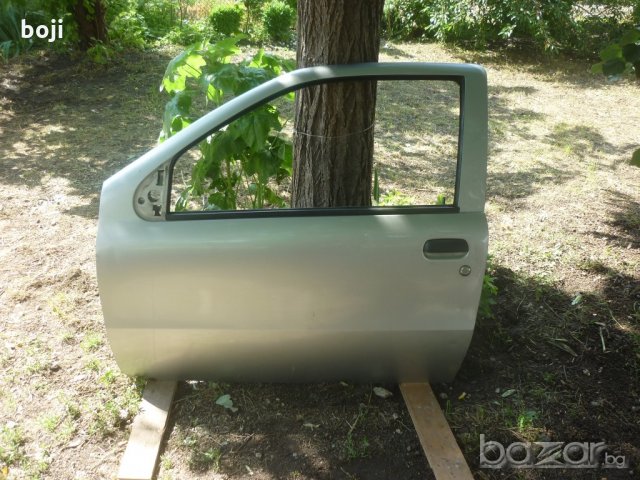 Лява врата за Фиат Пунто с 2 врати, снимка 2 - Части - 18418639