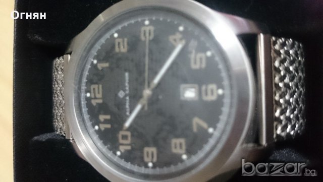 Часовник Alpha Saphir