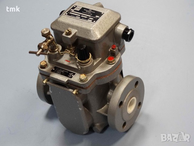 предпазно газово реле Бухголц VEB BF 25/10 6 RGW 250-76 monitoring relay for tap changer, снимка 1 - Резервни части за машини - 23981659