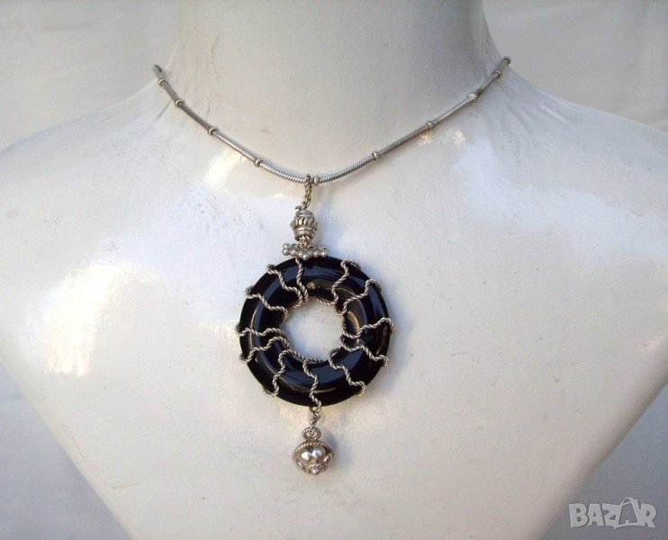 Сребърен Италиански Медальон с Черен Оникс, снимка 1